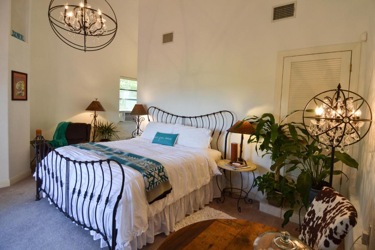 Casa Del Sol Bed And Breakfast Lakeway Exterior foto